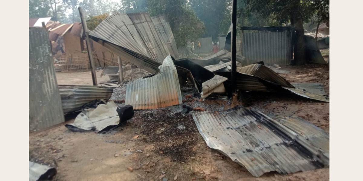 যুবককে হত্যা : ক্ষোভে আসামিদের ঘরে আগুন