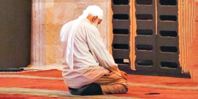 শয়তানের বিরুদ্ধে মুমিনের প্রথম বিজয় ফজরের নামাজ