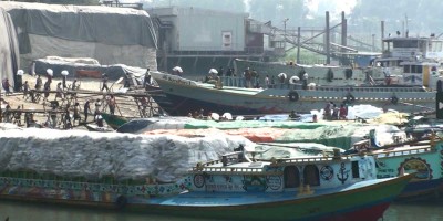 নাব্যসংকটে বাঘাবাড়ী নৌবন্দর, ব্যবসায়ে লোকসান