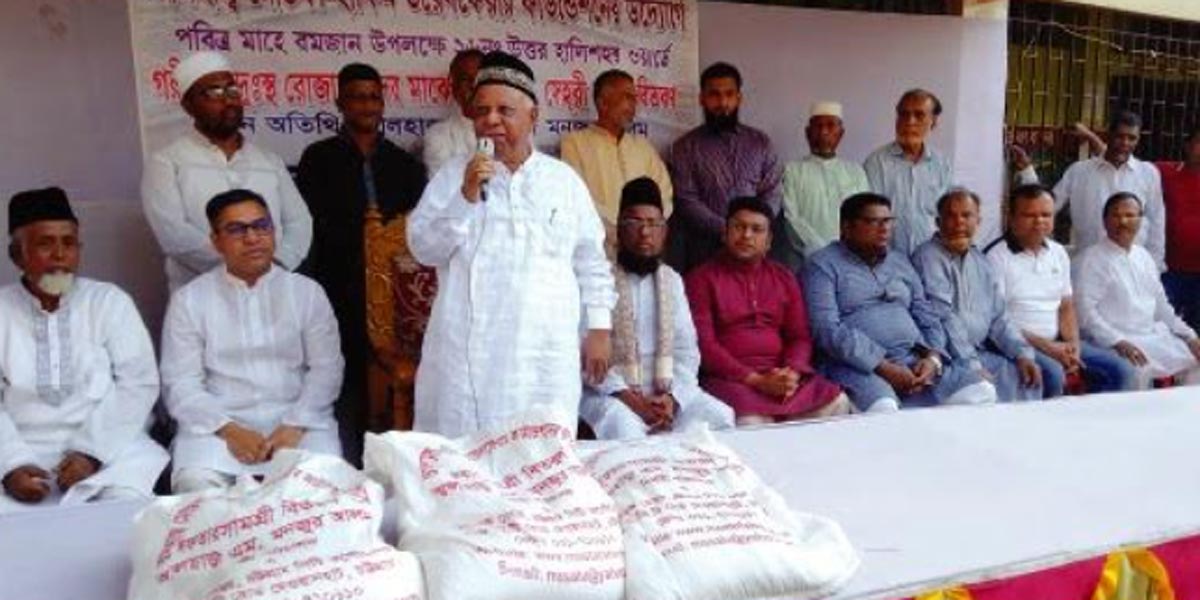 চট্টগ্রামে রোজাদারদের সেবায় সাবেক মেয়রের মানবিক কার্যক্রম