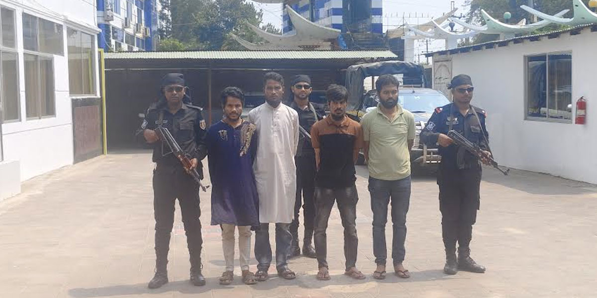 রোহিঙ্গা ক্যাম্পে আরসার বাংলাদেশ-প্রধানসহ আটক ৪
