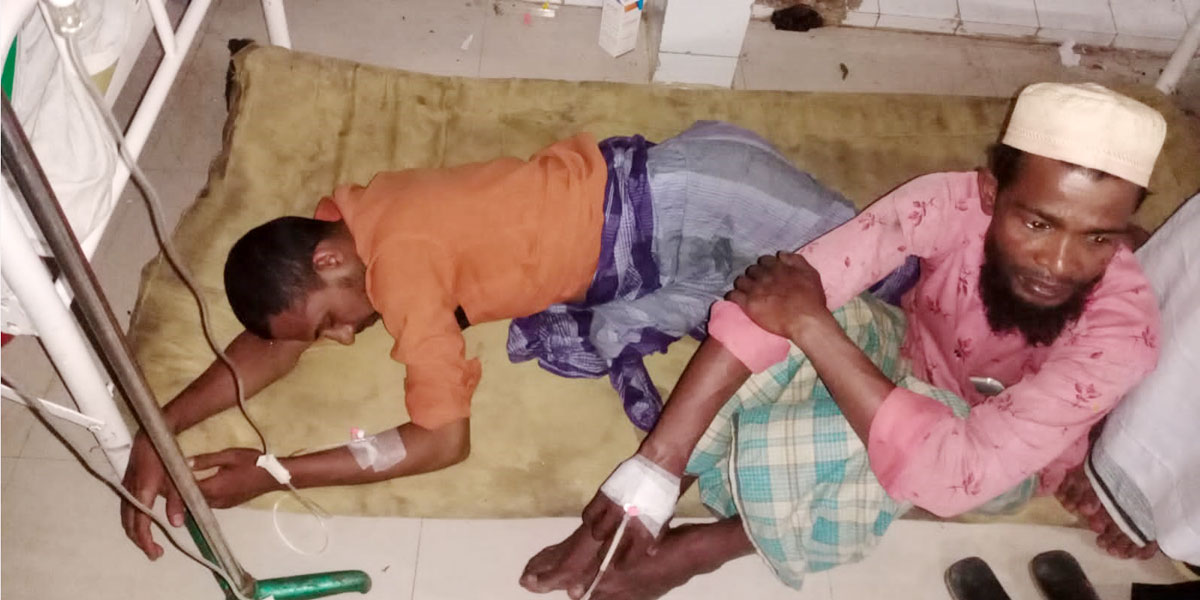 ইফতারে ব্যাটারির পানি খেয়ে হাসপাতালে ৪ জন