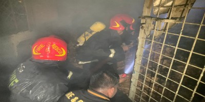 রাজধানীর পাটুয়াটুলীতে প্রেসে অগ্নিকাণ্ড