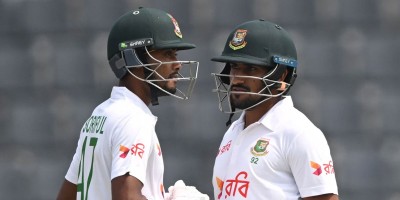 ১৮৮ রানে অলআউট বাংলাদেশ, বোলাররাই করলেন ৮৪