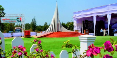 চট্টগ্রামে দখল উচ্ছেদ করে অস্থায়ী স্মৃতিসৌধ নির্মাণ
