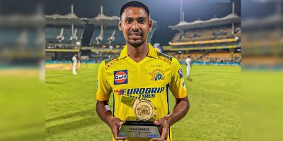 একাদশে মোস্তাফিজ, ব্যাটিংয়ে চেন্নাই