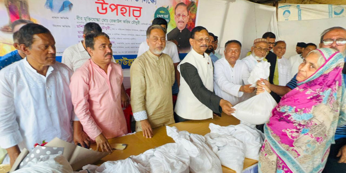 পূর্ব মাদারবাড়িতে ৮০০ পরিবারে ঈদ উপহার বিতরণ