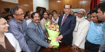 বিএসএমএমইউ'র দায়িত্ব নিলেন নতুন উপাচার্য