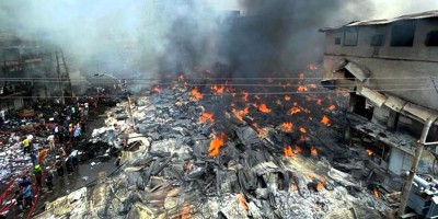 বঙ্গবাজারে অগ্নিগ্রাসের ১ বছর: বাঁচার লড়াইয়ে ব্যবসায়ীরা