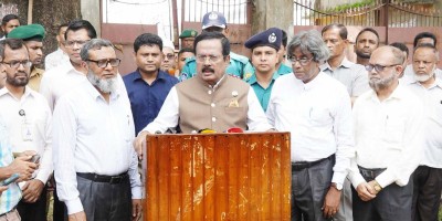 পলিথিন নয়, মানুষের হাতে থাকবে সোনালী ব্যাগ : পাটমন্ত্রী