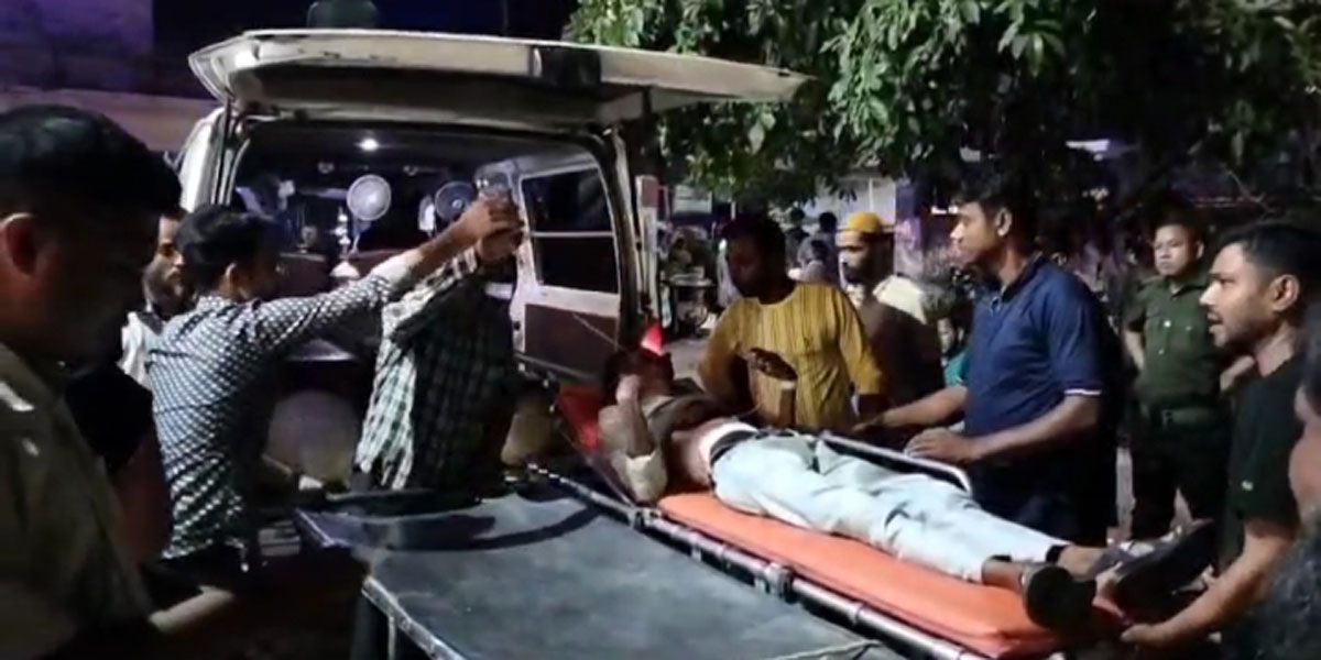 ছুরিকাঘাতে আত্মহত্যার চেষ্টা যুবকের