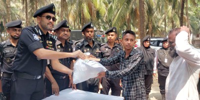 আত্মসমর্পণকারী দস্যুরা পেল র‌্যাবের ঈদ উপহার