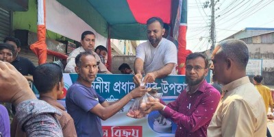 রমজানে চট্টগ্রামে সুলভ মূল্যে মাংস-দুধ-ডিম পেল ৬ হাজার মানুষ