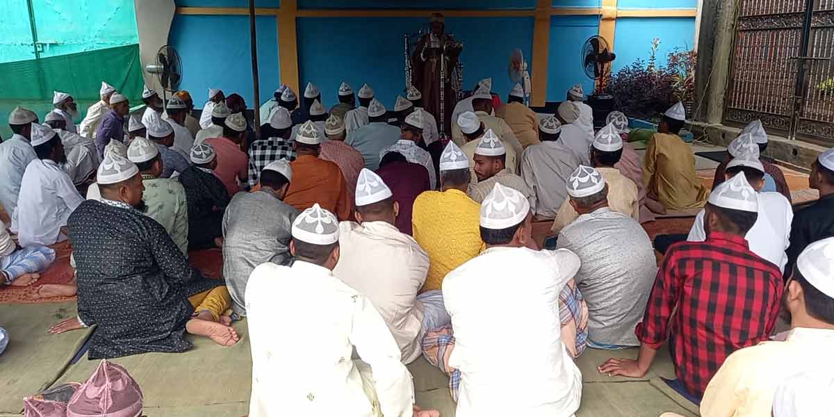 ফেনীর বিভিন্ন স্থানে ঈদুল ফিতর উদযাপন