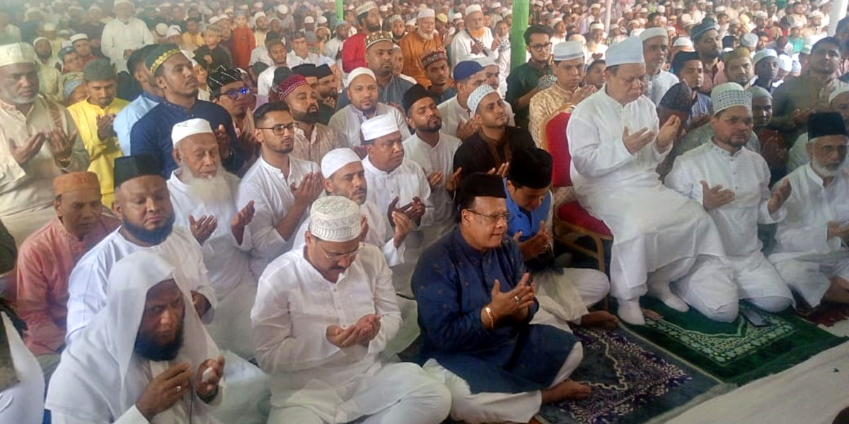 ফিলিস্তিনিদের জন্য দোয়া চেয়ে শেষ হলো চট্টগ্রামের ঈদ জামাত