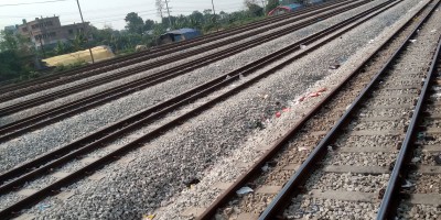 অতিরিক্ত তাপমাত্রায় গতি কমিয়ে ট্রেন চালানোর নির্দেশনা