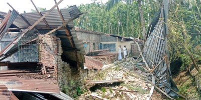 ঝড়ে লণ্ডভণ্ড কাউনিয়া কলেজ, পরীক্ষা নিয়ে অনিশ্চয়তায় ৭০০ শিক্ষার্থী