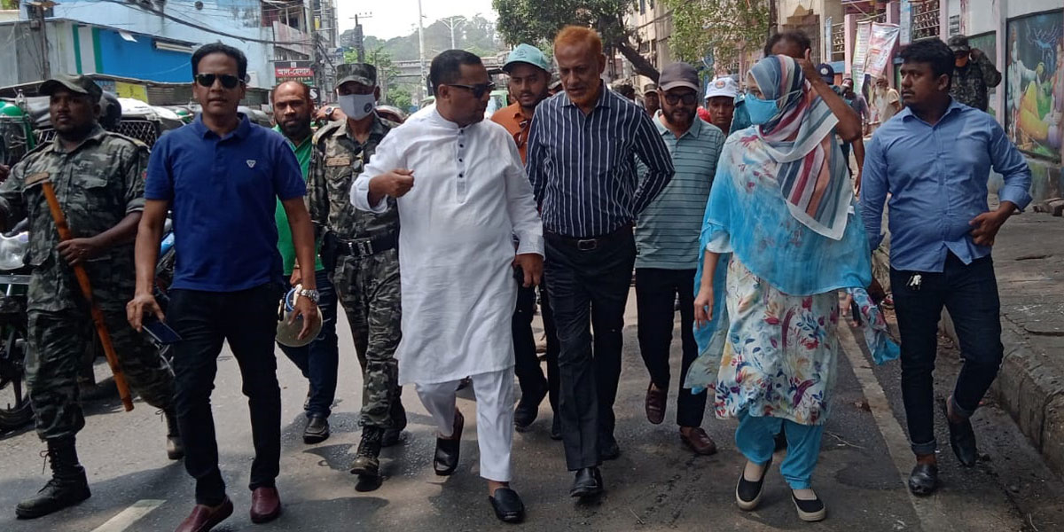 চসিকে ৫০ অবৈধ পার্কিং ও স্থাপনা উচ্ছেদ