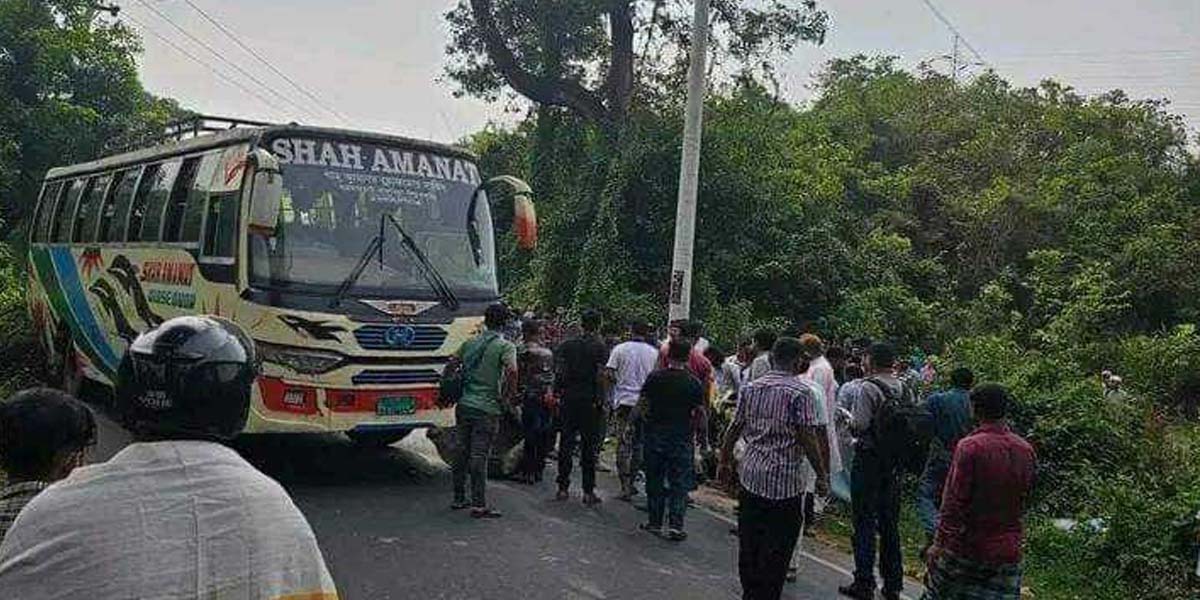 কাপ্তাইয়ে বাসের ধাক্কায় ঝরল দুই চুয়েট শিক্ষার্থীর প্রাণ