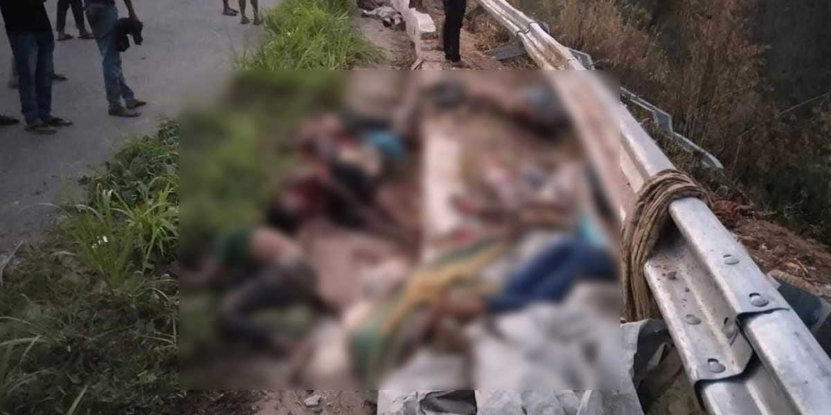 সাজেকে ট্রাক খাদে পড়ে ৯ শ্রমিক নিহত