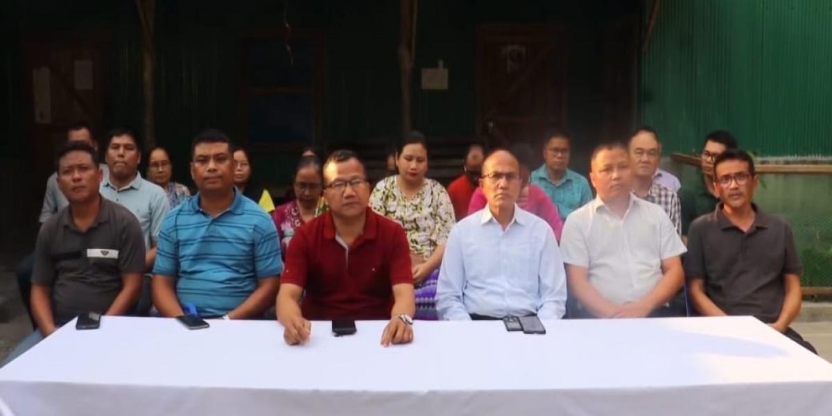 লুট করা ১৪ অস্ত্র ফেরত দেওয়ার আহ্বান