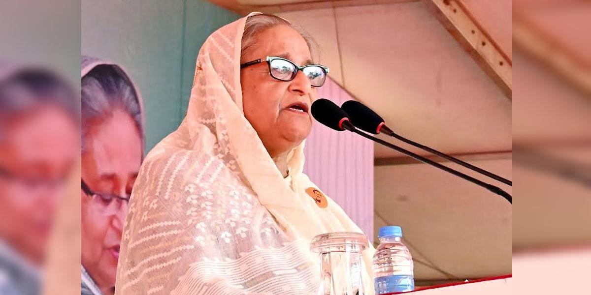 গণতন্ত্র আছে বলেই দুর্যোগে মানুষের পাশে দাঁড়াতে পারছি : প্রধানমন্ত্রী