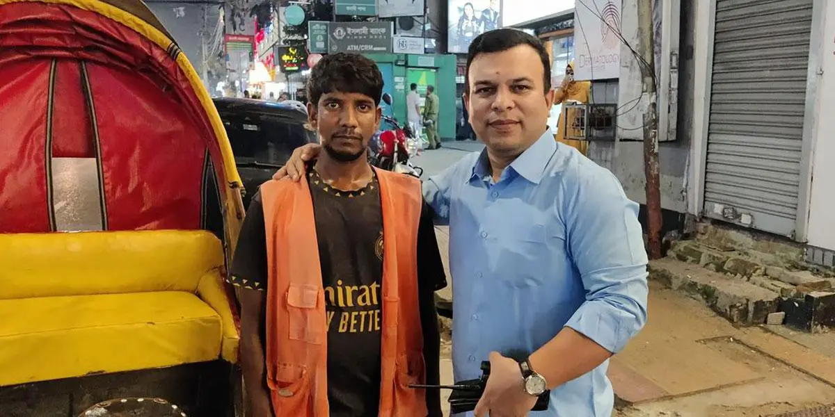 ঘামের ঘ্রাণে গ্রামের টান
