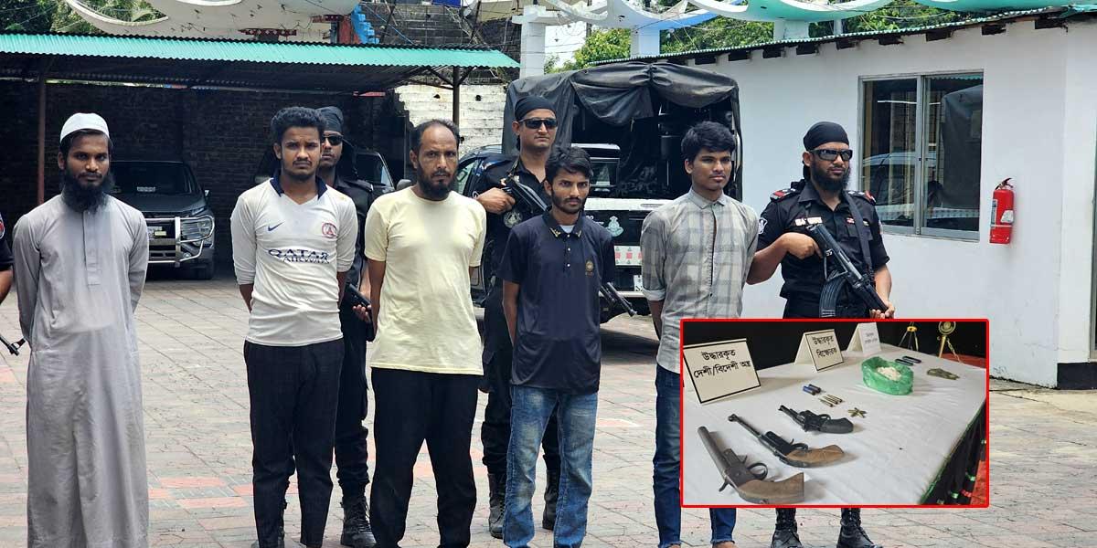 রোহিঙ্গা ক্যাম্পে আরসা নেতা আকিজসহ গ্রেপ্তার ৫