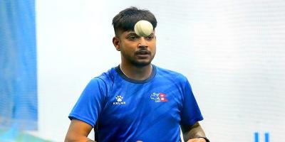 উইকেট শিকারে লামিচানের সেঞ্চুরি