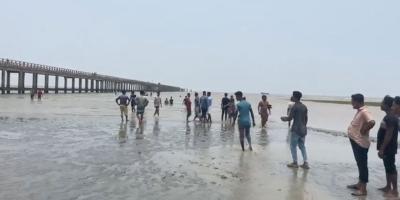 সীতাকুণ্ডে জোয়ারের পানিতে তলিয়ে ২ শিশুর মৃত্যু