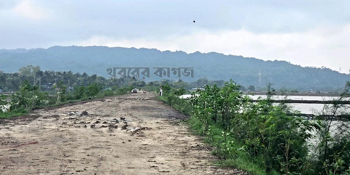 টেকনাফ-রাখাইন সীমান্ত এলাকা আবারও কাঁপছে