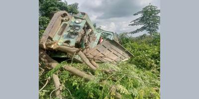 কাপ্তাইয়ে জিপ উল্টে শ্রমিক নিহত