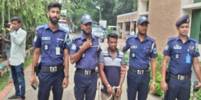 চোরকে বাড়িতে ডেকে হত্যার শিকার গৃহবধু!