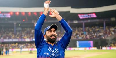 আরসিবির কোচ হলেন দিনেশ কার্তিক