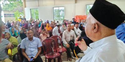 এইচএসসি পরীক্ষার্থী পরিবহনে ১০টি বাস উপহার দিলেন মনজুর আলম