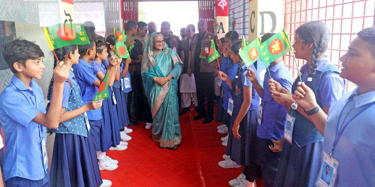 শিশুরাই হবে আসল স্মার্ট, তারাই দেশ চালাবে: প্রধানমন্ত্রী