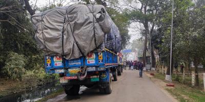 আখাউড়া স্থলবন্দরে বেড়েছে রাজস্ব আয়