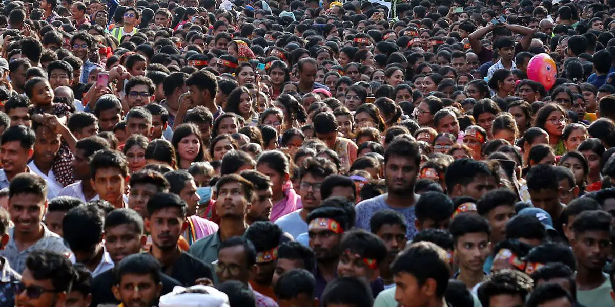চ্যালেঞ্জ হয়ে আসছে ‘মাইনাস গ্রোথ’