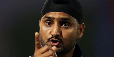 ‘খেলার হলে খেলো, আমরা যাবো না পাকিস্তান’