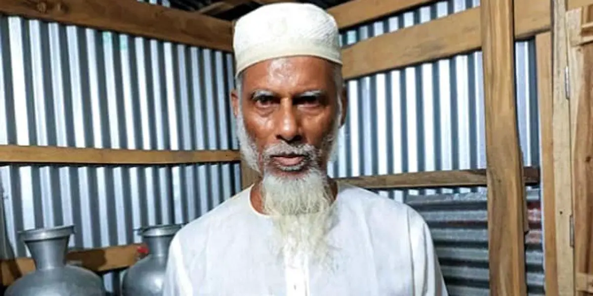 উত্তাল সাগরে মাছ শিকারে গিয়ে জেলে নিখোঁজ