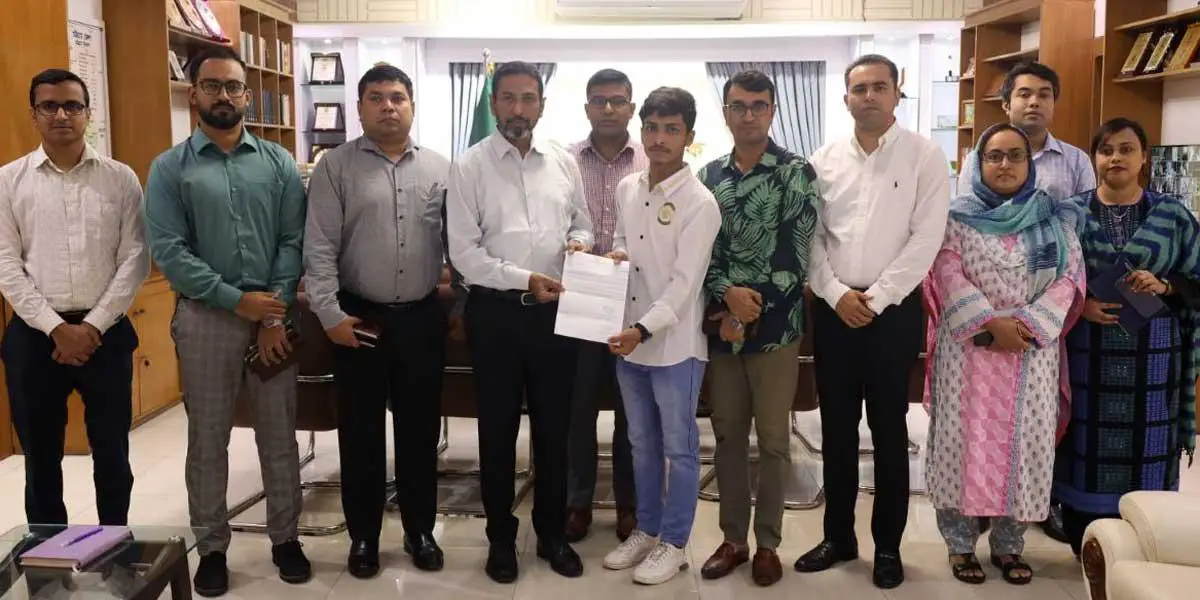 ইশমামের ভাইকে চাকরি দিলেন জেলা প্রশাসক