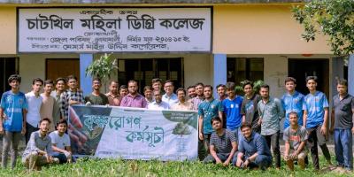 টিফিনের টাকা বাঁচিয়ে ৩০০ গাছ রোপণ