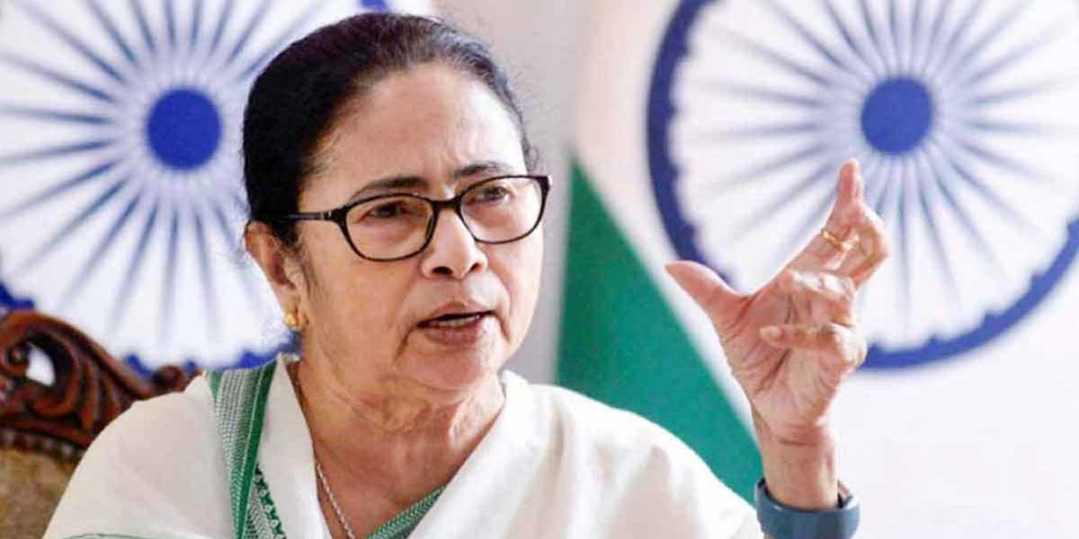 রবিবারের মধ্যে ফাঁসির দাবি মমতার