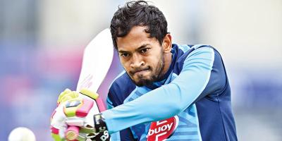 আঙুলে চোট পেয়েছেন মুশফিক