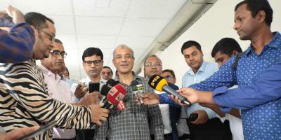 বিডিআর হত্যাকাণ্ডের পুনঃতদন্ত হবে: স্বরাষ্ট্র উপদেষ্টা