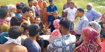 গরুর খামারে মিলল বাবা-ছেলের অর্ধগলিত লাশ