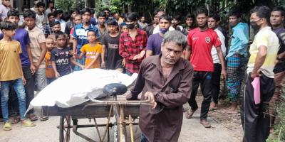 লক্ষ্মীপুরে আন্দোলনে নিহত ছাত্রের লাশ ময়না তদন্তের জন্য উত্তোলন