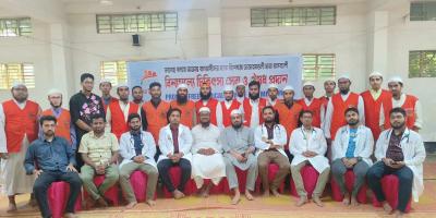 বন্যার্তদের পাশে নানা আয়োজনে পিসব