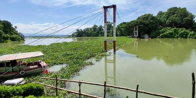 ৩ ফুট পানির নিচে রাঙামাটির ঝুলন্ত সেতু