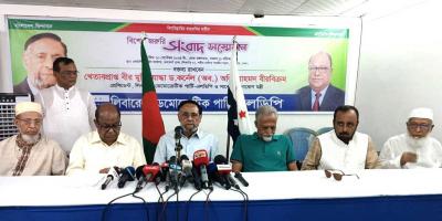 একজন দুর্নীতিবাজ এখনো দেশের এক নম্বর আসনে বসে আছেন: কর্নেল অলি